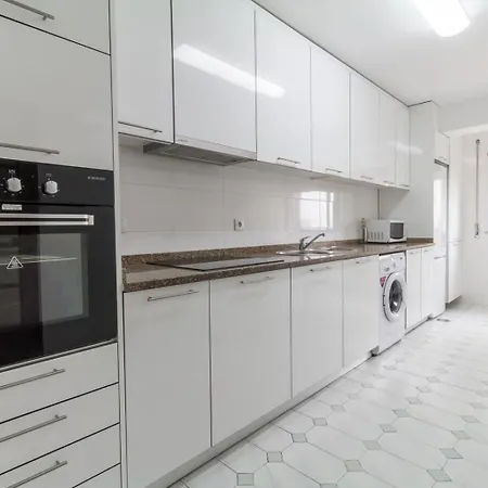 Apartmán Feliciano Ramos 1 - T4 Familiar Perto Do Centro Da - *
